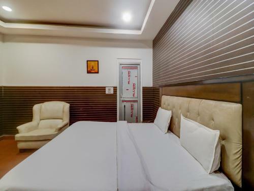 Hotel Capital O 82559 Royal Plaza