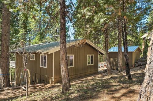 Quiet Arnold Cabin With Fire Pit - Dogs Welcome