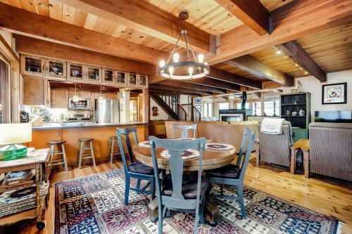 Blue Lake Springs Retreat