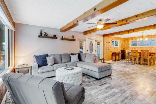 Laurel Lodge Oasis