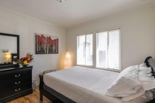 Apartamento Cozy Cottage - Full Kitchen & At-home Comfort