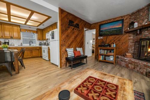Bear Paz Cabin