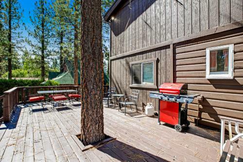 Knotty Pine Tavern