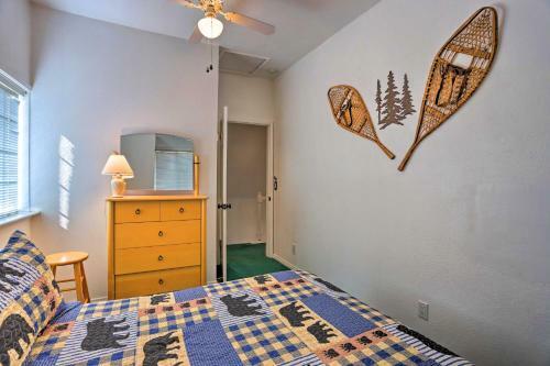 Cozy Cottage With Spacious Yard About 4 Mi To Ski!