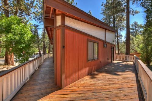 Doormat Vacation Rentals - Sherwood Chalet