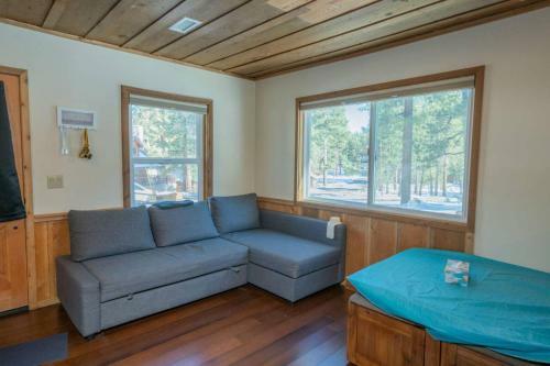 Pine Cone Cottage