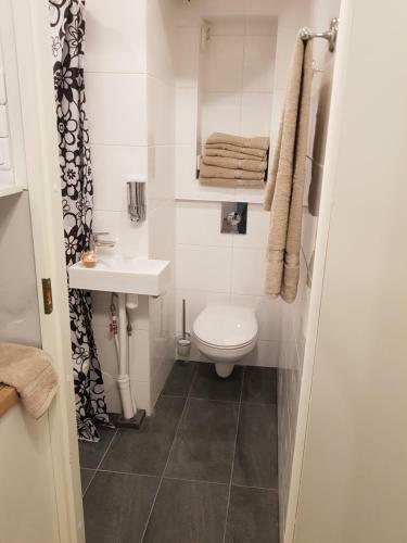 Nice Studio Apartment In Tartu