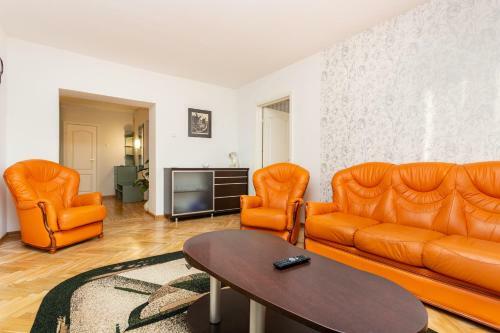 3 Room Central Apartment 90m2 Free Parking