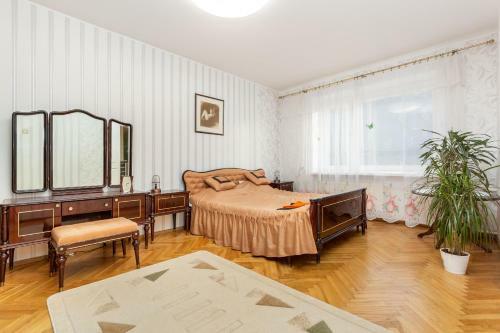 3 Room Central Apartment 90m2 Free Parking