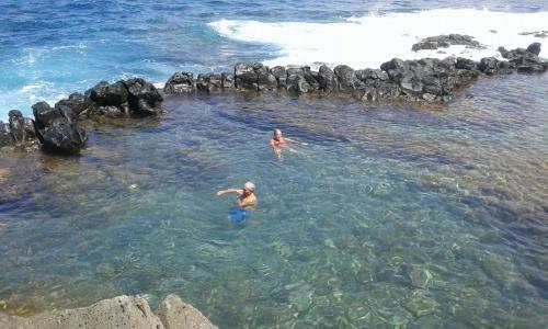Apartamento Romantic Retreat With Marine View