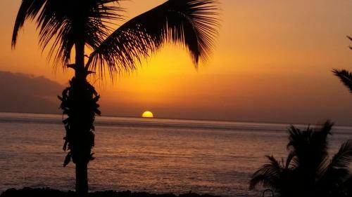 Apartamento Romantic Retreat With Marine View