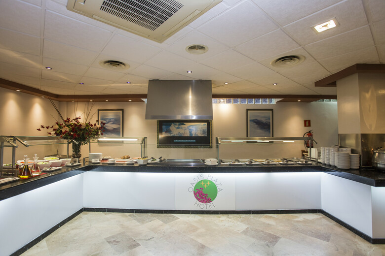 Hotel Oasis Plaza