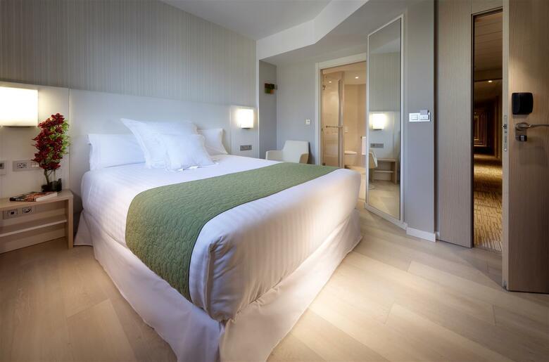 Hotel Barcel� Bilbao Nervi�n