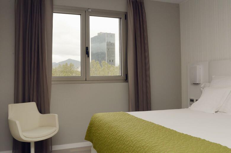 Hotel Barcel� Bilbao Nervi�n