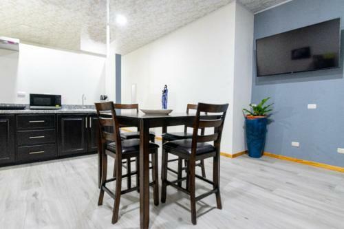 Rock Apartments,�abogados Mas�s Y Figuls