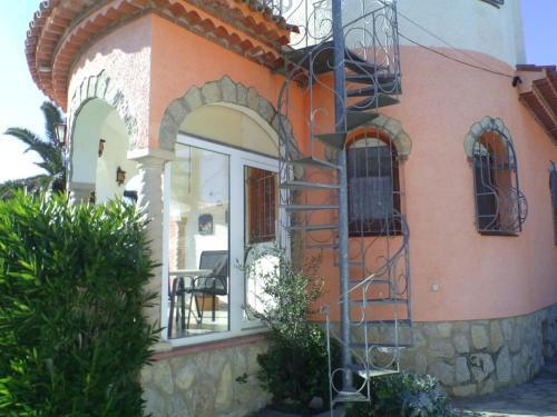 Villa Doree 209