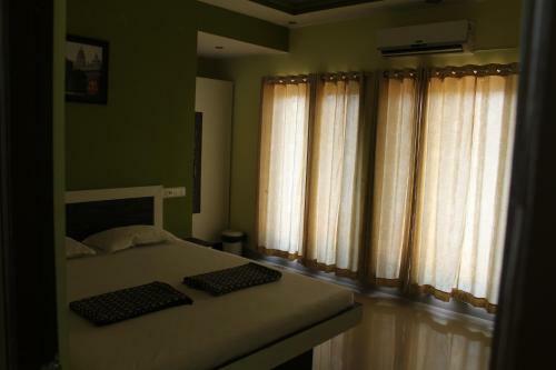 Hotel Raviraj Residency