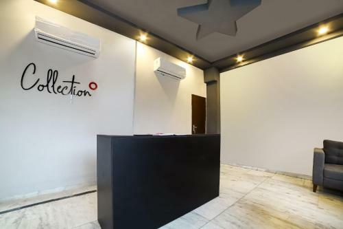 Hotel Collection O 39643 Chandan Hola Rd