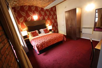 The Place Aparthotel