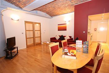 The Place Aparthotel