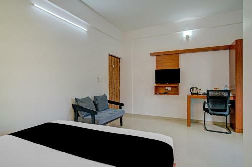 Hotel Vaccinated Staff- Capital O 74715 Phoenix Holidays