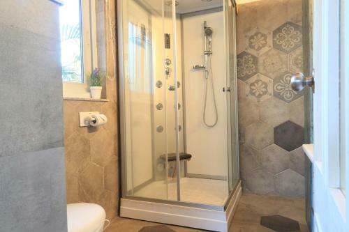 Villa Dudley Manor By Vista Rooms