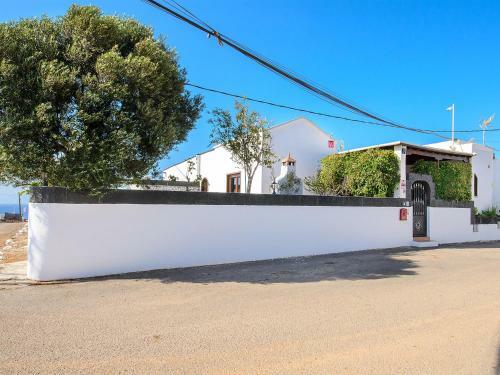 Villa Hearth Away From House. Breia