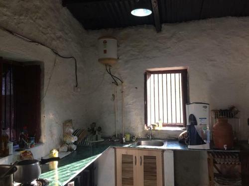 Room In A British Era Bungalow