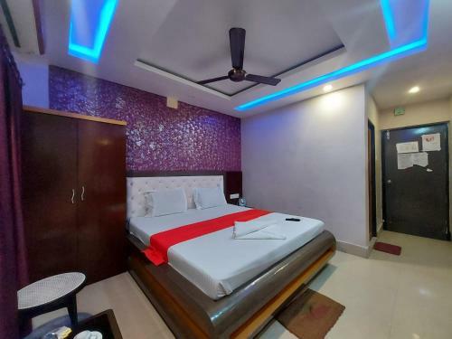 Hotel Near Sea Beach Ananya