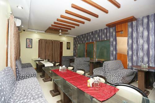 Oyo 23334 Hotel King's Fort