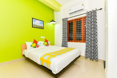 Hostal Vaccinated Staff- Oyo 78059 Sam Apartment