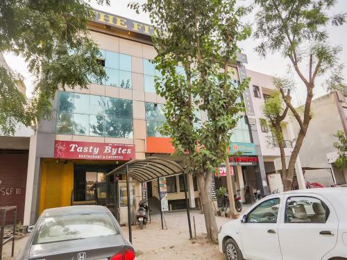 Hotel Oyo 76156 Orchid Inn