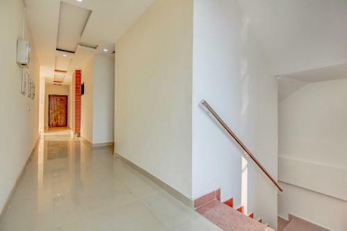Hostal Collection O 82677 Hotel Apj Grand