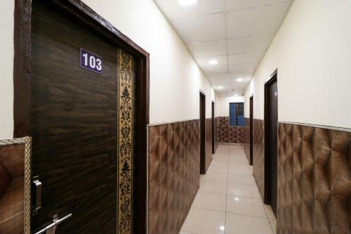 Oyo 80749 Hotel The Glory Palace
