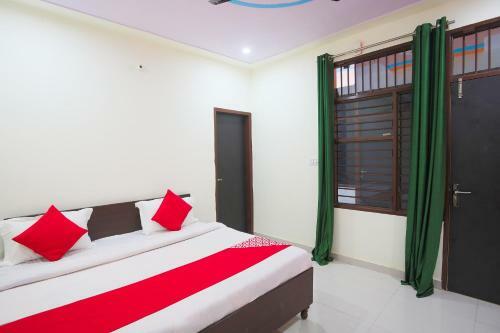 Hotel Vaccinated Staff - Oyo 62980 Shiva Residency