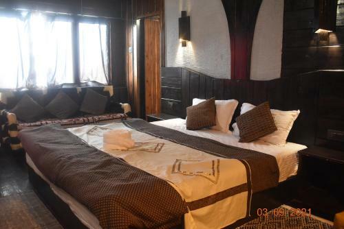 Hotel Khatija Residency