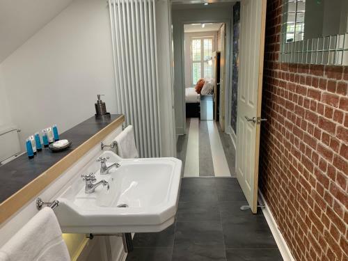 Hostal Ivy Mount Guest House