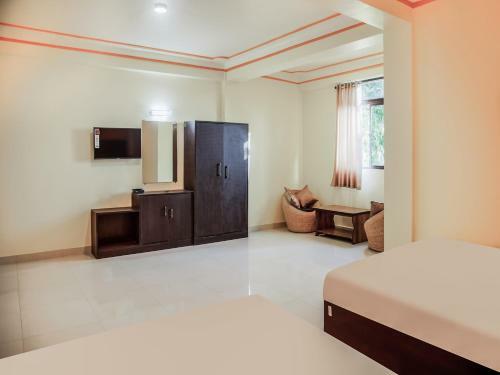 Hotel Collection O 83436 Shree Kunj White Lotus