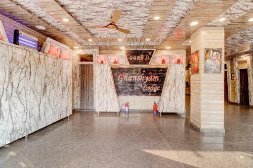Hotel Spot On 78186 Ghanshyam Lodge