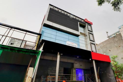 Oyo 82347 Hotel Silver Ray