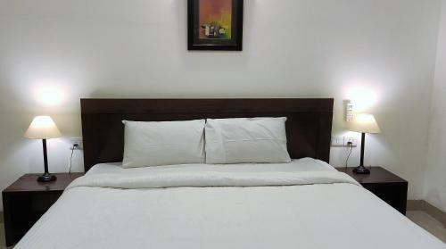 Luxurious 3 Bhk Apart With Pool And Gym