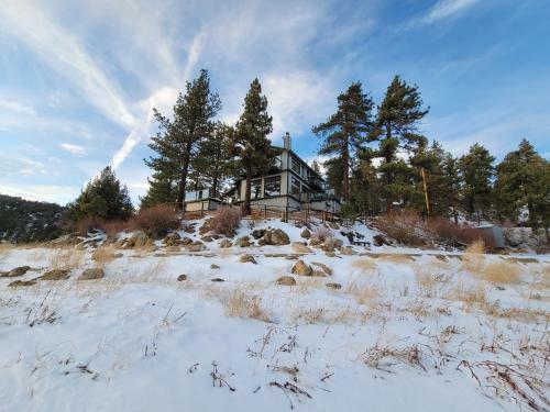 The Point! Spectacular Lake Views 5 Suites!