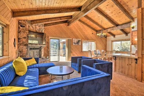 Luxe Escape With Decks, Mtn Views, Game Room!