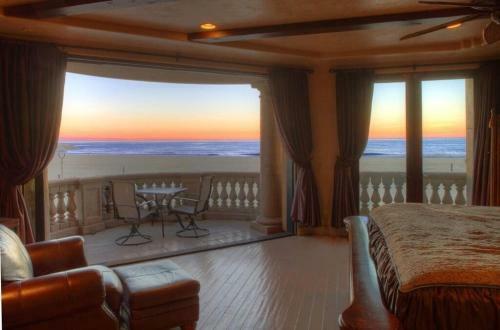 Hermosa Beach Strand Mansion