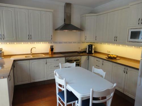 Beautiful Villa Montebello In Benajarafe With Private Salt Pool