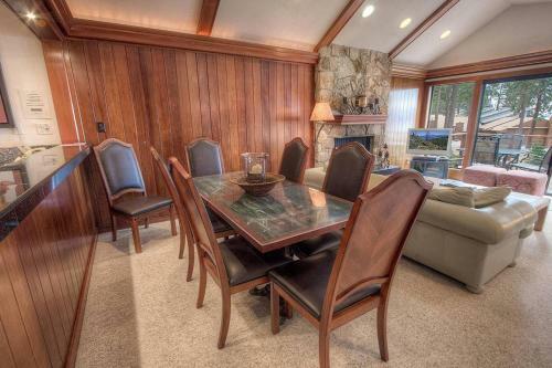 Brockway Beachside Bungalo By Lake Tahoe Accommodations