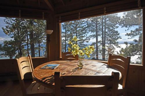 Rockpile Treehouse