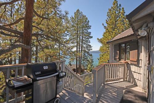 Rockpile Treehouse