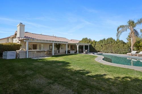 Stunning 5 Star Home Retreat Private Pool-spa-bbq 4br-