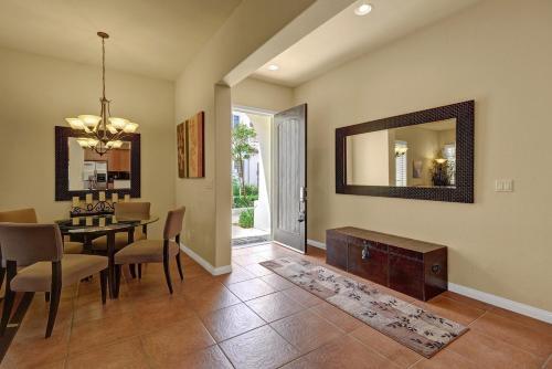 Barefoot Villa